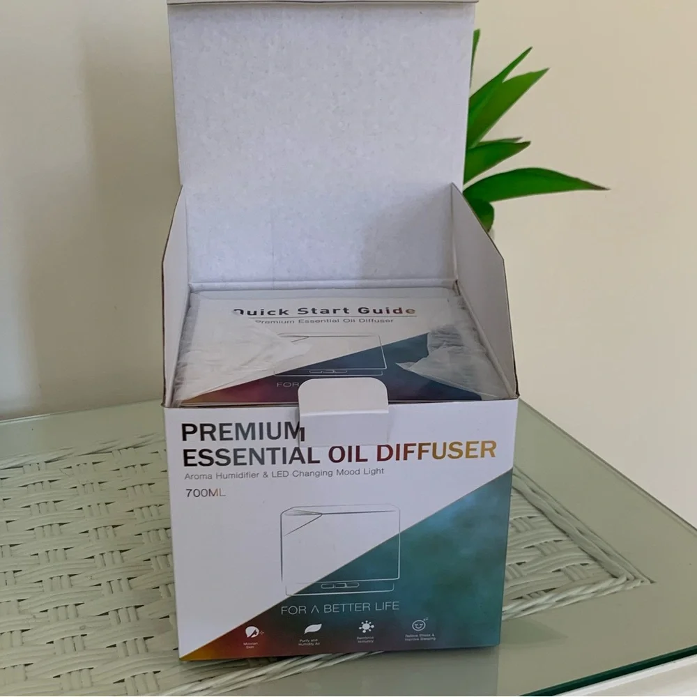 NIB Square White and Light Wood Essential Oil Diffuser
